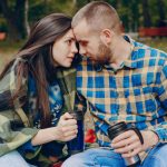 Sohbet Odaları ve Chat Siteleri: Dijital İletişimin Sosyal Mekânları